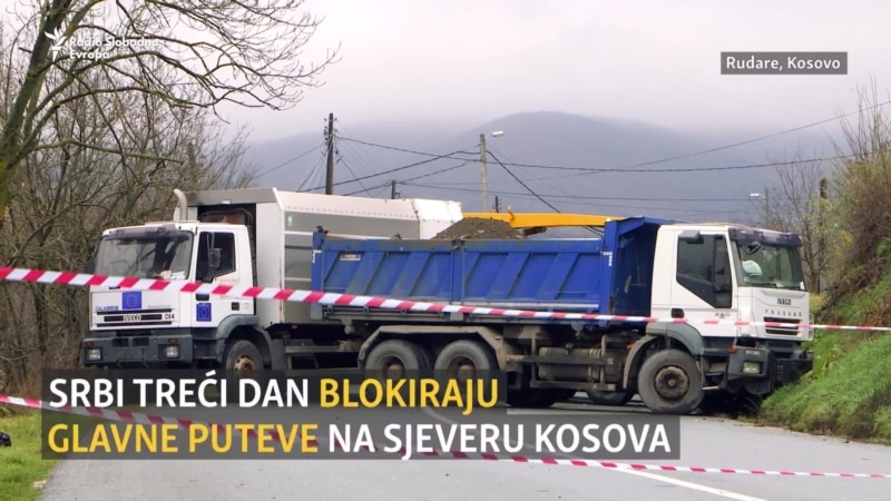 Putevi na sjeveru Kosova i dalje blokirani