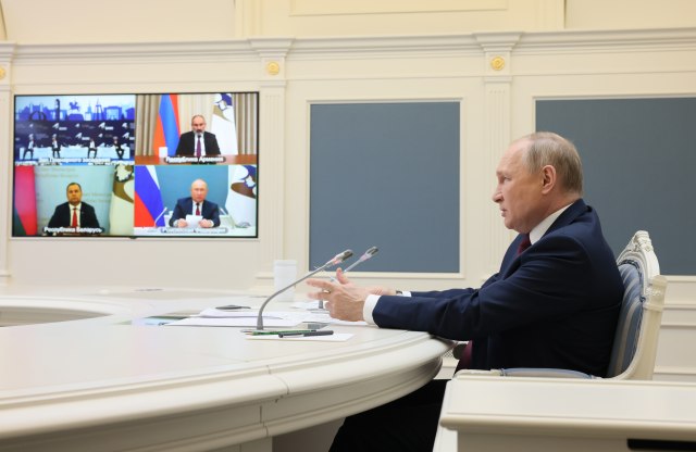Putin: Sankcije su se vratile Zapadu kao bumerang