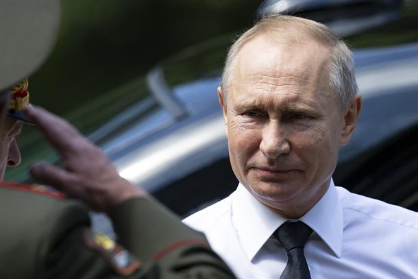 Putin ZABRINUT zbog SUKOBA Irana i SAD blizu Rusije