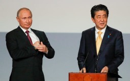 
					Putin i Abe razgovarali o Kurilskim ostrvima 
					
									