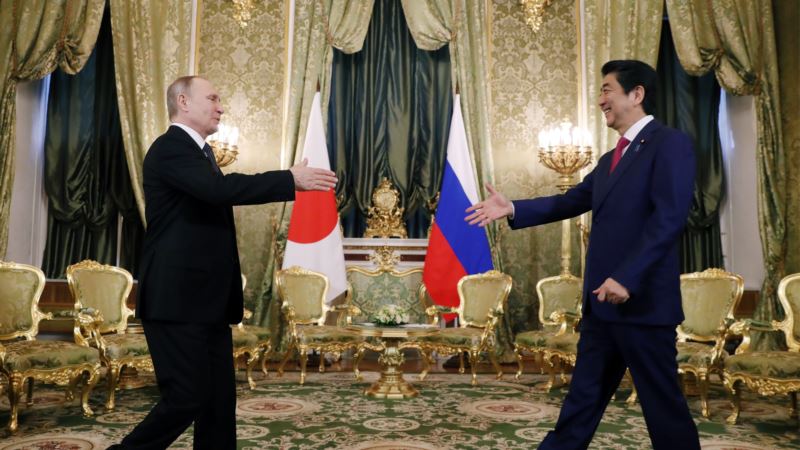 Putin i Abe za smirivanje tenzija na Korejskom poluotoku