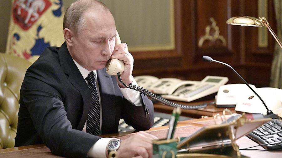 Putin i Makron razgovarali o situaciji o Ukrajini