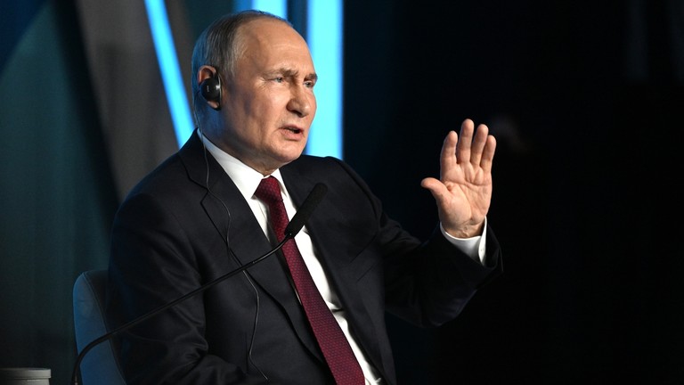 Putin isključuje povratak u G7
