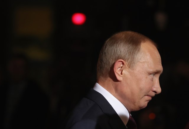 Putin presekao: Ne mogu žene do 63, nisu samo radnice