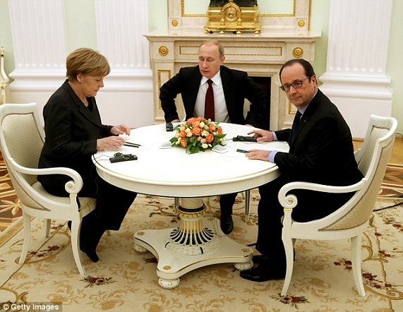Putin razgovarao s Merkelovom i Olandom