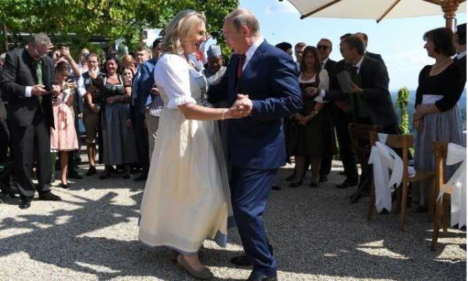 Putin smekšao šeficu austrijske diplomatije: Treba revidirati odnose sa Rusijom