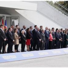 RASKRINKANE LAŽI OPOZICIONIH MEDIJA! Evo dokaza da se premijerka slikala sa liderima u Tirani (FOTO)