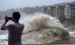 RASTE BROJ POGINULIH: U tajfunu Lekima stradale 44 osobe, šteta se meri milijardama dolara