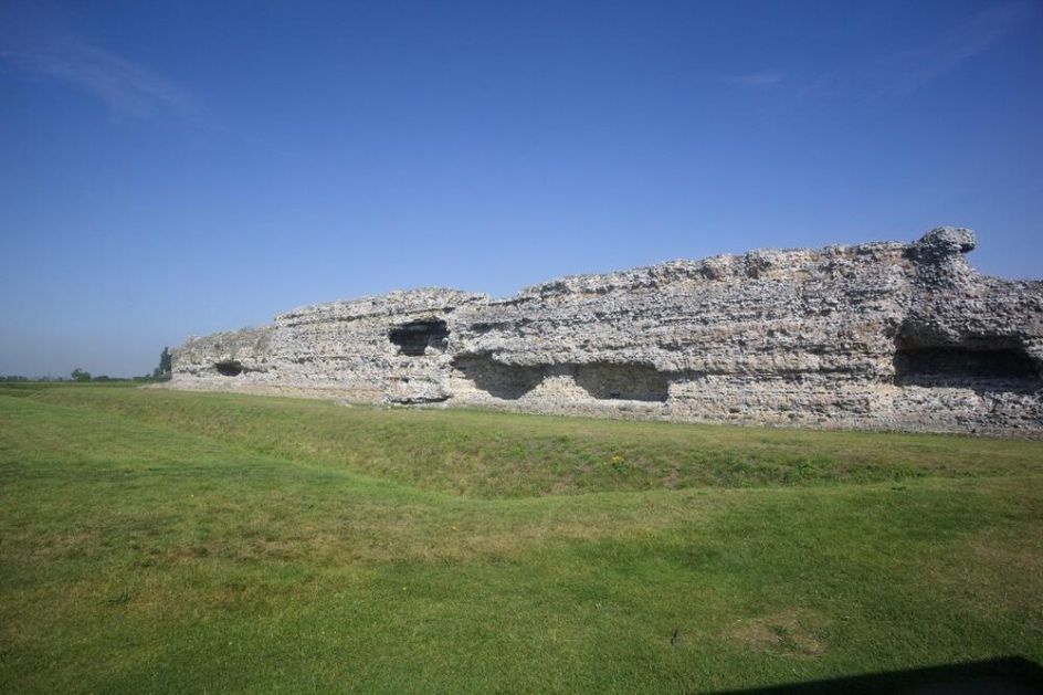 RETKO OTKRIĆE U BRITANIJI Amfiteatar pronađen u Kentu krije mnoge tajne