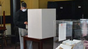 RIK: Poništeno glasanje na još 110 biračkih mesta, prethodno poništeno na 117