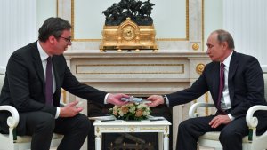 RSE analizira: Kolika bi bila cena Vučićevog odlaska u Moskvu po Srbiju?