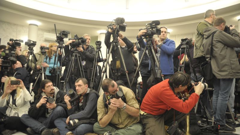 RSF: Vlast u Srbiji da istraži navode o nadzoru mejlova novinara