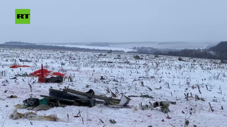 RT: Avion sa ukrajinskim zarobljenicima je pogođen projektilom – zvaničnici
