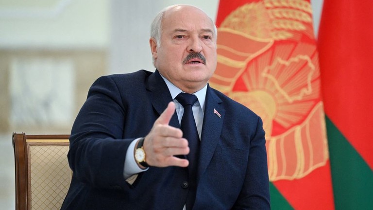 RT: Beloruska opozicija je bila spremna da izvede oružani udar usred ruske krize – Lukašenko