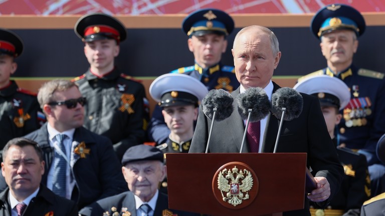 RT: Globalističke elite izazivaju krvave sukobe i državne udare – Putin