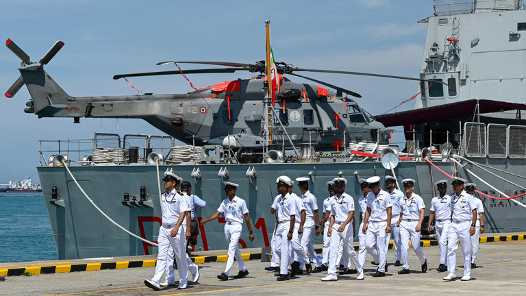 RT: Indijska mornarica će se osloboditi kolonijalne prošlosti – izveštaj