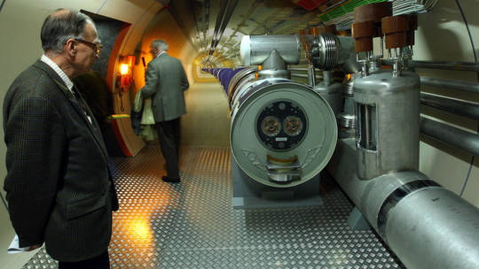 RT: Naučnici CERN-a otkrili tri nove vrste „egzotičnih“ čestica