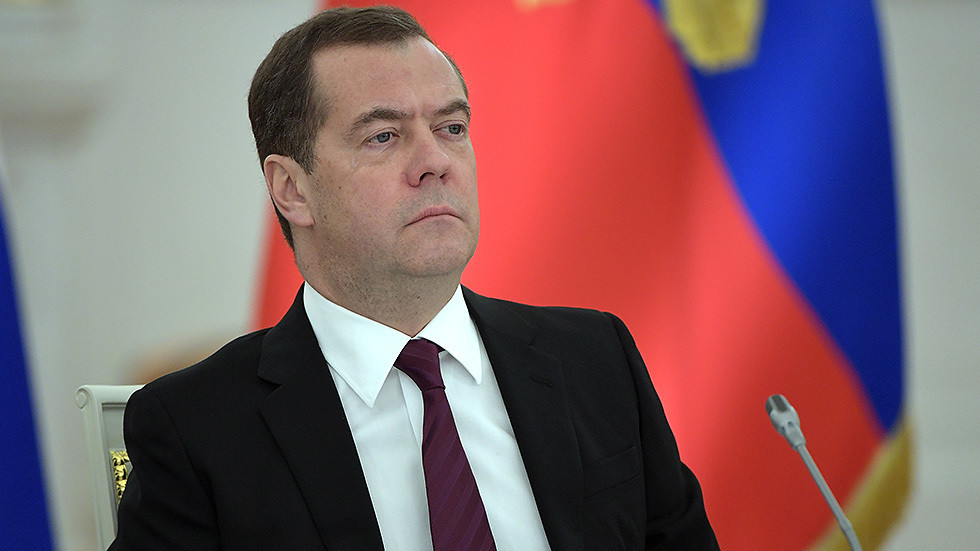 RT: Odlazeći premijer Medvedev će postati zamenik predsednika Saveta bezbednosti Rusije