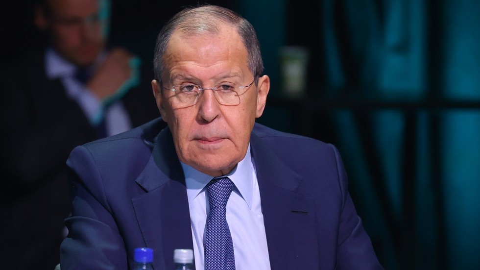 RT: Odnos Rusije sa NATO-om se ne može opisati kao katastrofalan jer on uopšte ne postoji – Lavrov