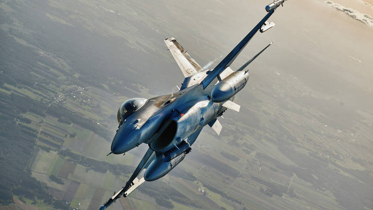 RT: Poljska neće isporučivati F-16 Ukrajini - premijer