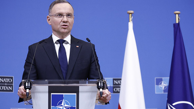 RT: Poljska spremna da primi američko nuklearno oružje – predsednik