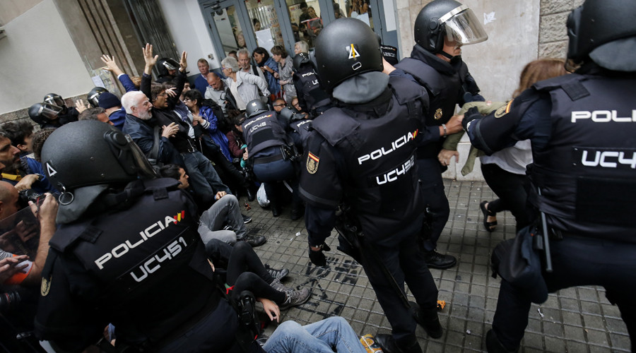 RT: Predstavnik španske vlade se izvinio zbog nasilja policije nad glasačima