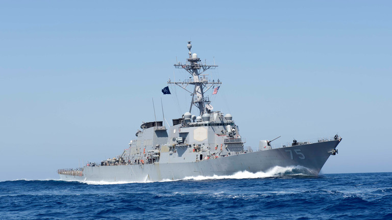 RT: Razarač SAD ušao u Crno more da „podrži regionalne partnere“, Rusija poslala brod da ga nadzire