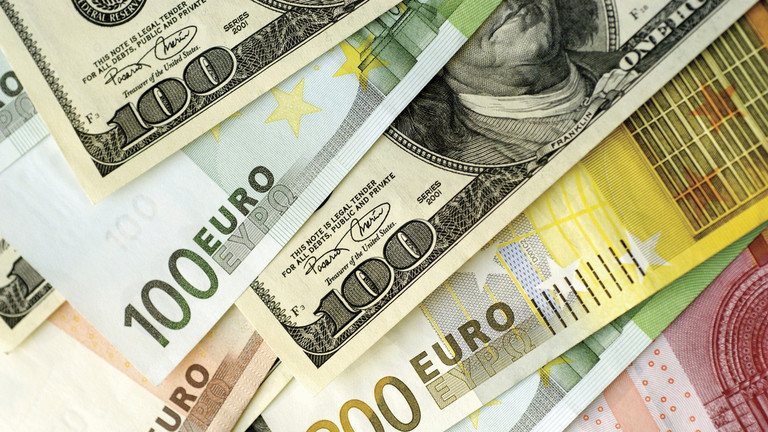 RT: Rusija će smanjiti dolar i evro u trgovini energentima – zamenik premijera