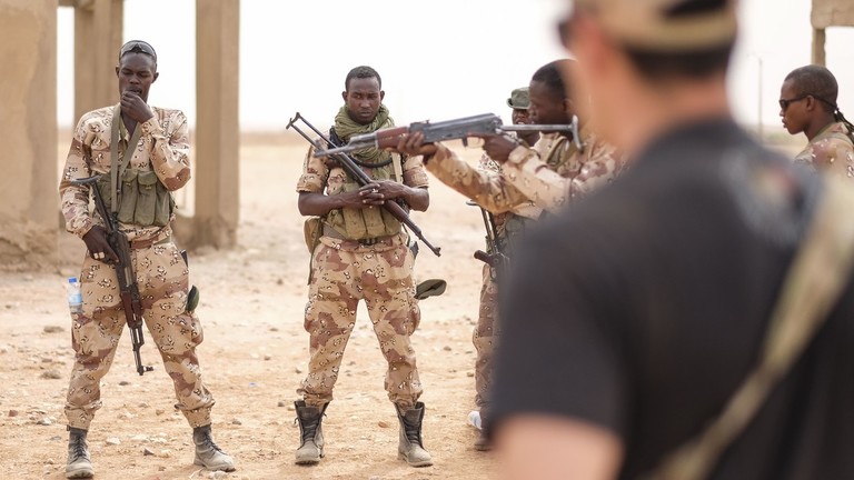 RT: SAD spremaju da proglase preuzimanje Nigera državnim udarom — Si-En-En