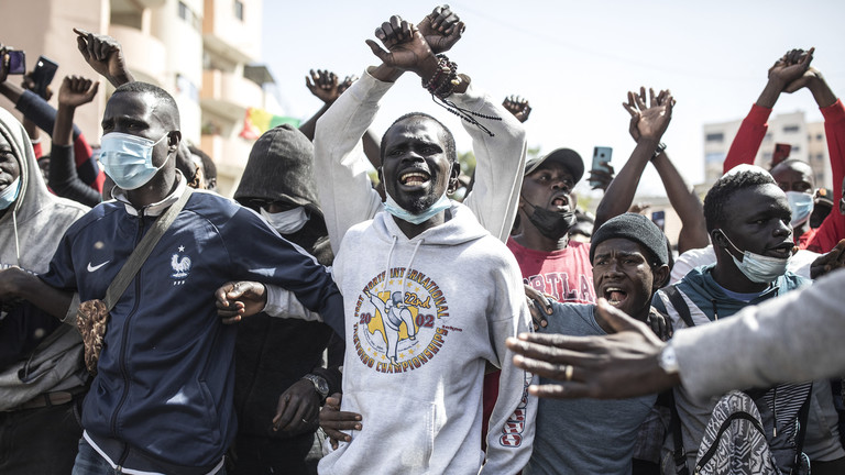 RT: Senegal ograničava pristup internetu