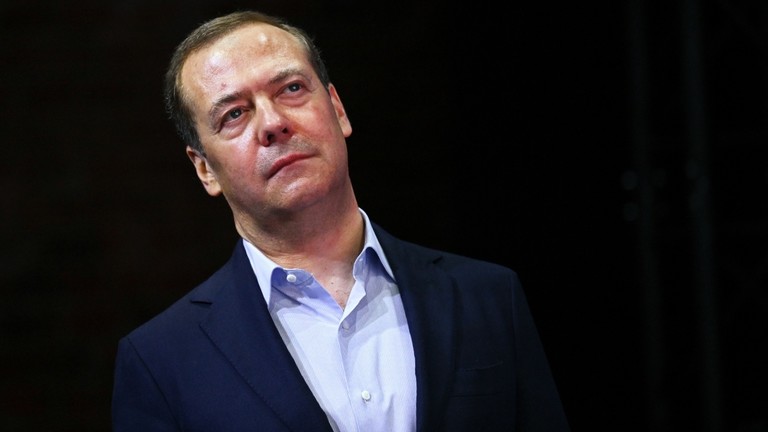 RT: Švajcarska konferencija okončaće „mirovni plan“ Zelenskog – Medvedev