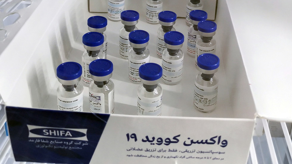 RT: Teheran će koristiti ruske, kineske, indijske i sopstvene vakcine, dok su američke odbačene zbog „nedostatka poverenja“ - Zarif za RT