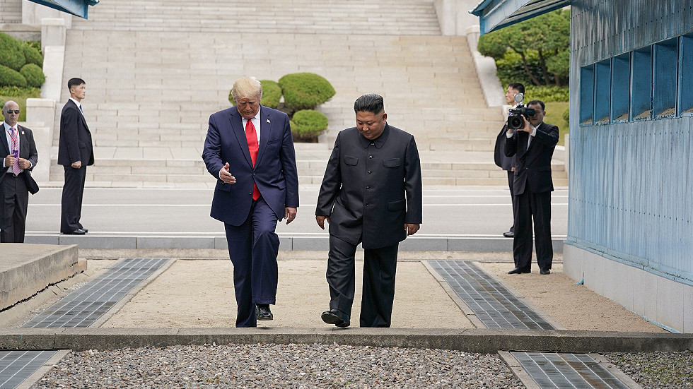 RT: Tramp zaslužuje pohvalu za smanjenje tenzija sa Severnom Korejom i početak istorijskih pregovora sa Kimom - Putin
