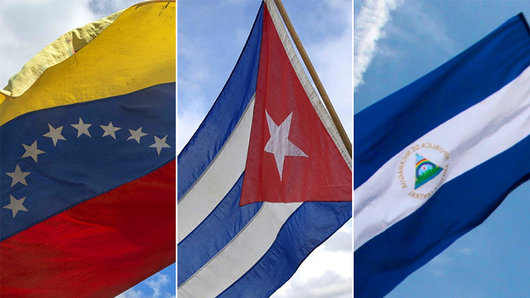 RT: „Trojka tiranije“ - Bolton napao Venecuelu, Kubu i Nikaragvu 