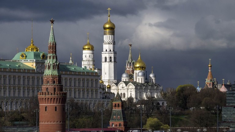 RT: Ukrajina bi trebalo da preispita legitimitet Zelenskog – Kremlj