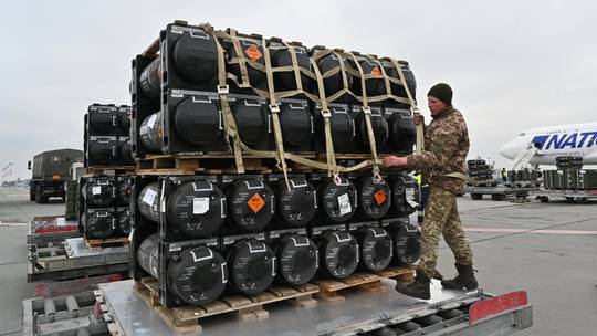 RT: Velika količina oružja namenjena Ukrajini završila na Bliskom istoku i na crnom tržištu - Šojgu