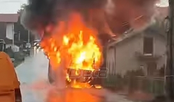  RTS: Izgoreo autobus GSP u Ripnju