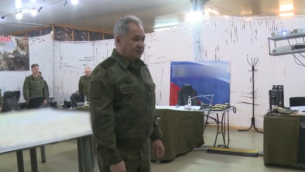 RUSKI MINISTAR ODBRANE STIGAO U UKRAJINU?! Prvi put od početka rata Šojgu obišao položaje svoje vojske VIDEO