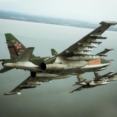 RUSKI SUHOJI U AKCIJI: U srednjoj Aziji na vojnim vežbama bombardovan je uslovni neprijatelj (VIDEO)
