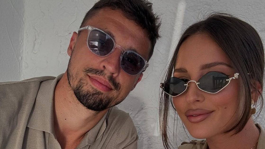 Rade Krunić godinama voli lepu Ivanu, a zanemećete kad vidite njenu rođenu sestru (FOTO)