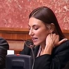 Radi kod KINEZA: Od poslanice u Narodnoj skupštini dogurala do kasirke - Bivša Modelsica Nevena Adžemović uhvaćena na novom poslu