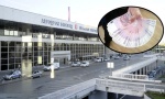 Radnik aerodroma pronašao i vratio 40.000 evra, vlasnik ga častio sa 50 evra
