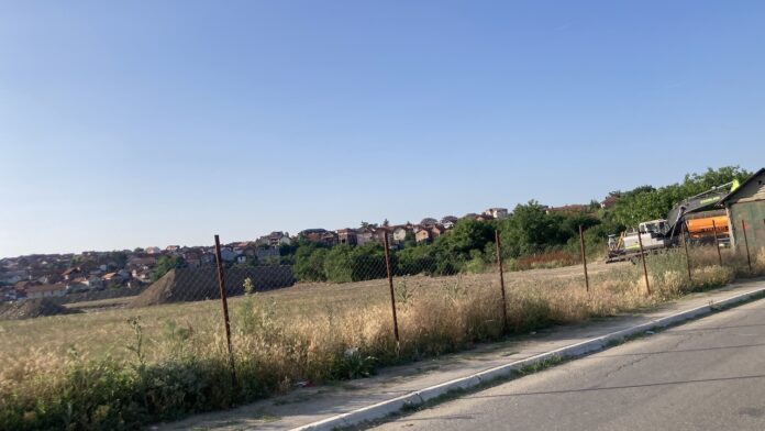 Radovi na sanaciji gradske deponije „Dunek“ u Prokuplju počeli – meštani zabrinuti zbog malog broja radnika