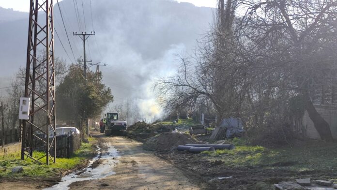 Radovi u Jelašnici prave blato i rupe na putevima i probleme vozačima