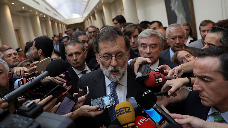 Rahoj raspušta parlament Katalonije, smenio Pućdemona