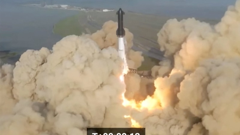 Raketa Staršip eksplodirala ubrzo posle lansiranja iz Teksasa