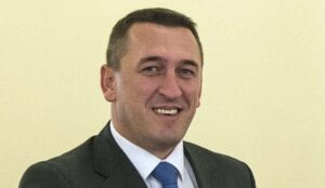 „Rašić umesto Srpske liste“: Kurtijev poslanik od opozicije traži dogovor, makar da Srpska lista ne bi imala potpredsednika Skupštine