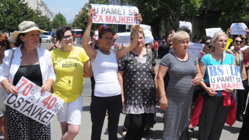 Ukinute naknade za majke sa troje i više djece u Crnoj Gori