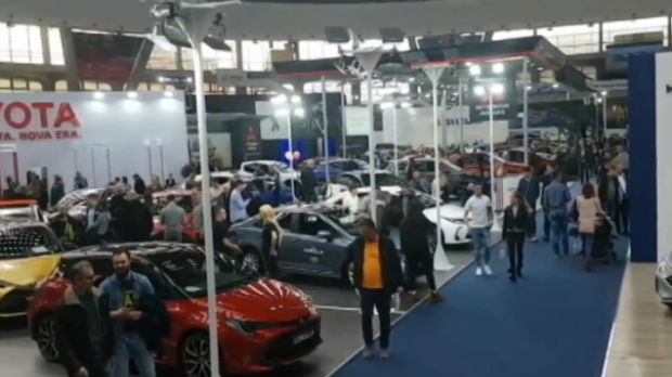 Raste prodaja automobila, koje modele građani Srbije najviše kupuju