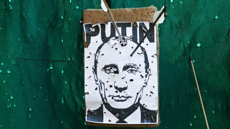 Rat klanova za Putinov tron je počeo, kaže ruski istraživački novinar